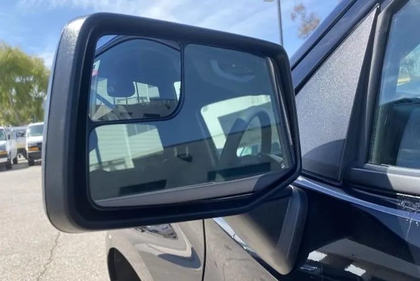 2025 Chevrolet Silverado 1500 Work Truck photo 1