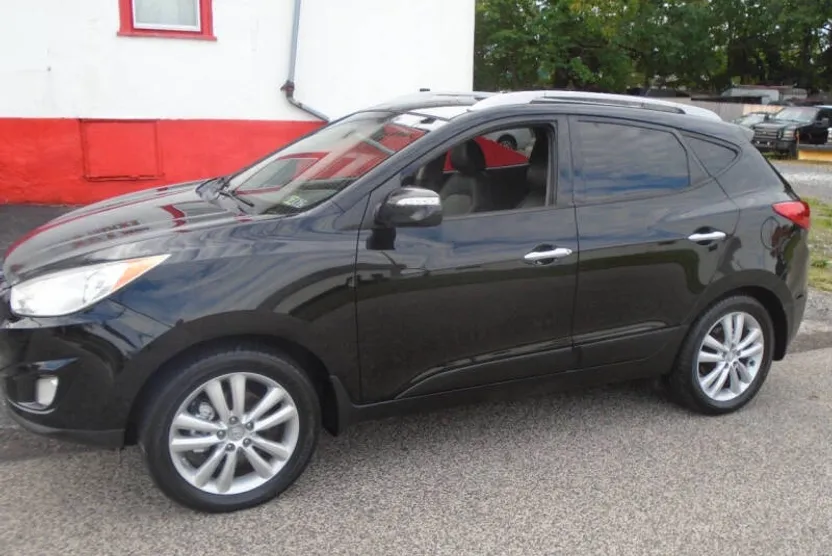 2012 Hyundai Tucson Limited photo 1