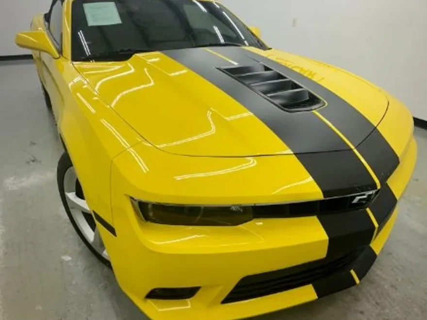 2015 Chevrolet Camaro photo 1