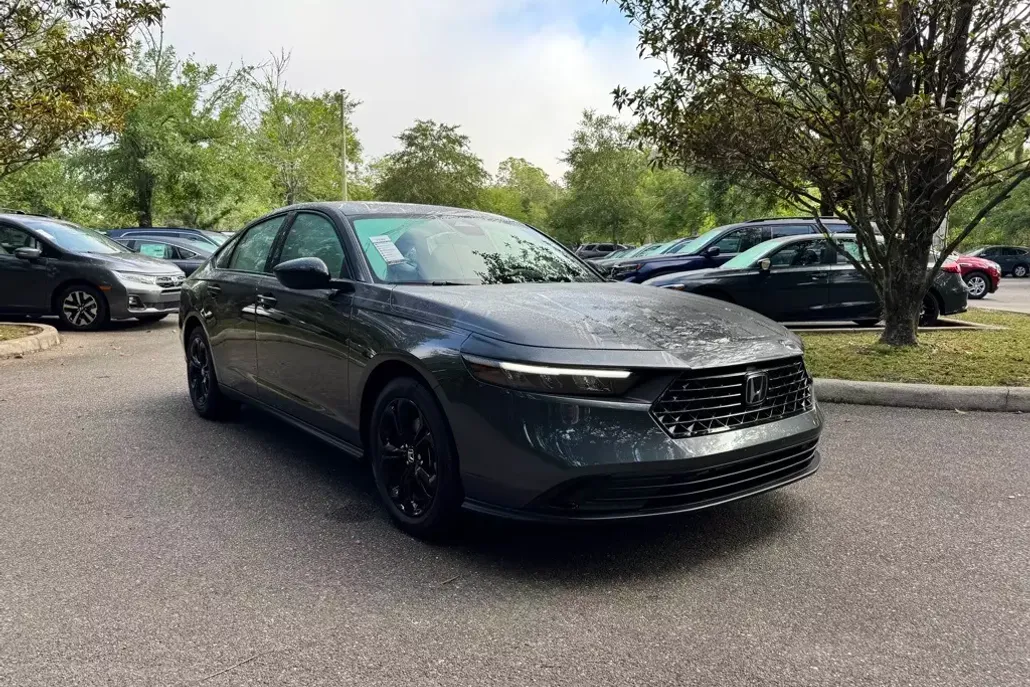 2025 Honda Accord SE photo 1