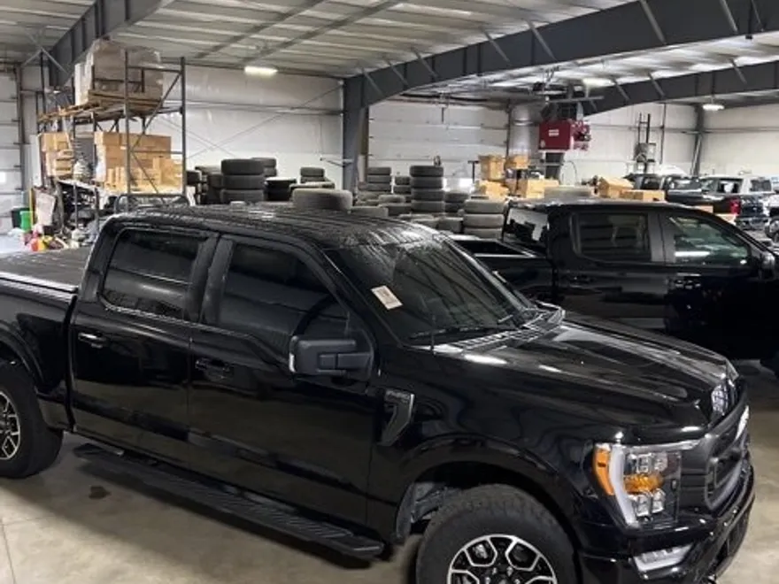 2023 Ford F-150 XLT photo 1
