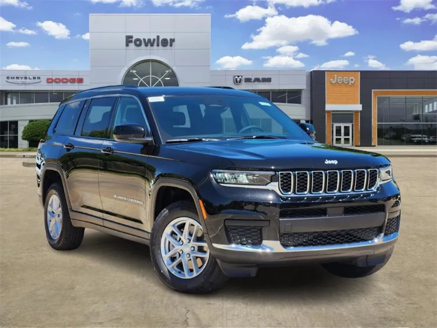 2025 Jeep Grand Cherokee Laredo photo 1