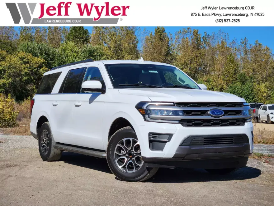 2023 Ford Expedition MAX XLT photo 1