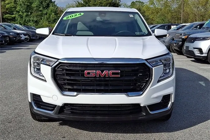 2024 Gmc Terrain SLE photo 1