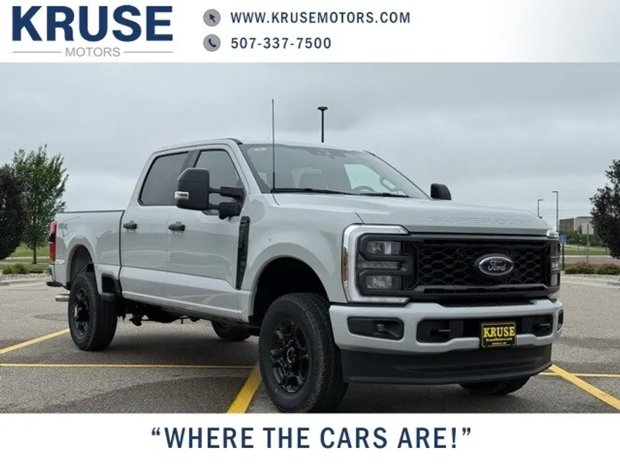 2025 Ford F-350 XL photo 1