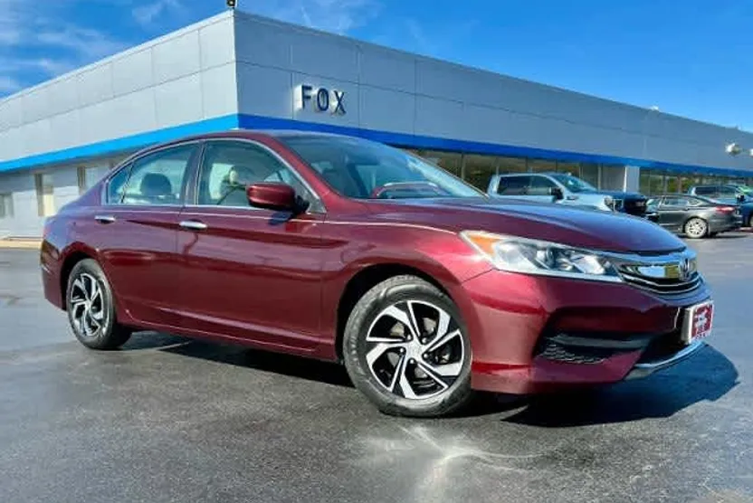 2017 Honda Accord LX photo 1