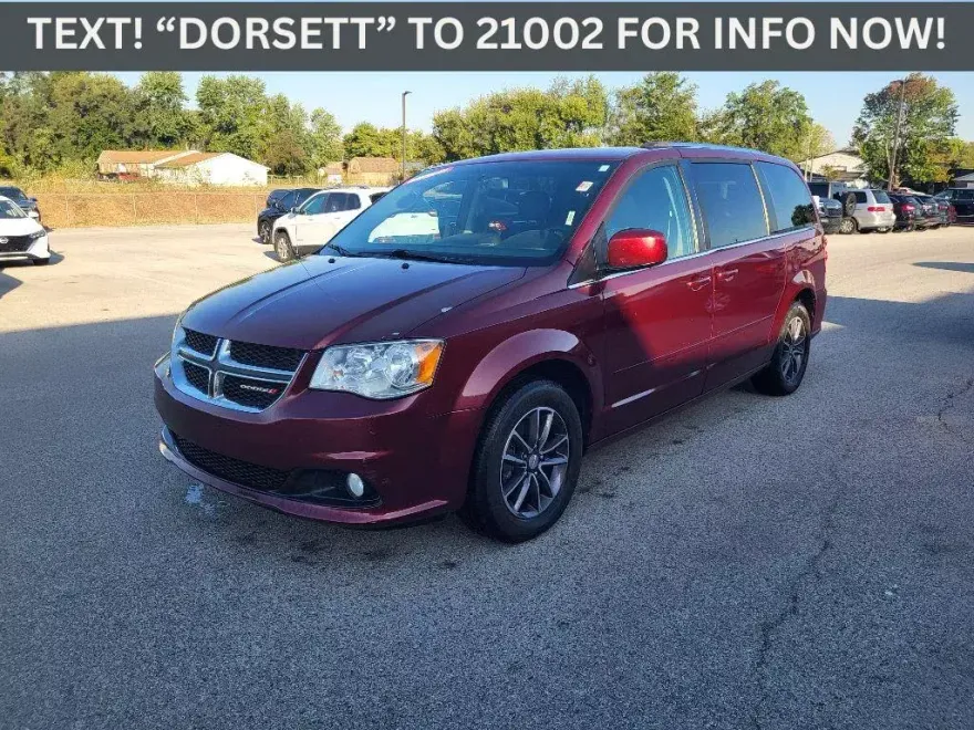 2017 Dodge Grand Caravan SXT photo 1