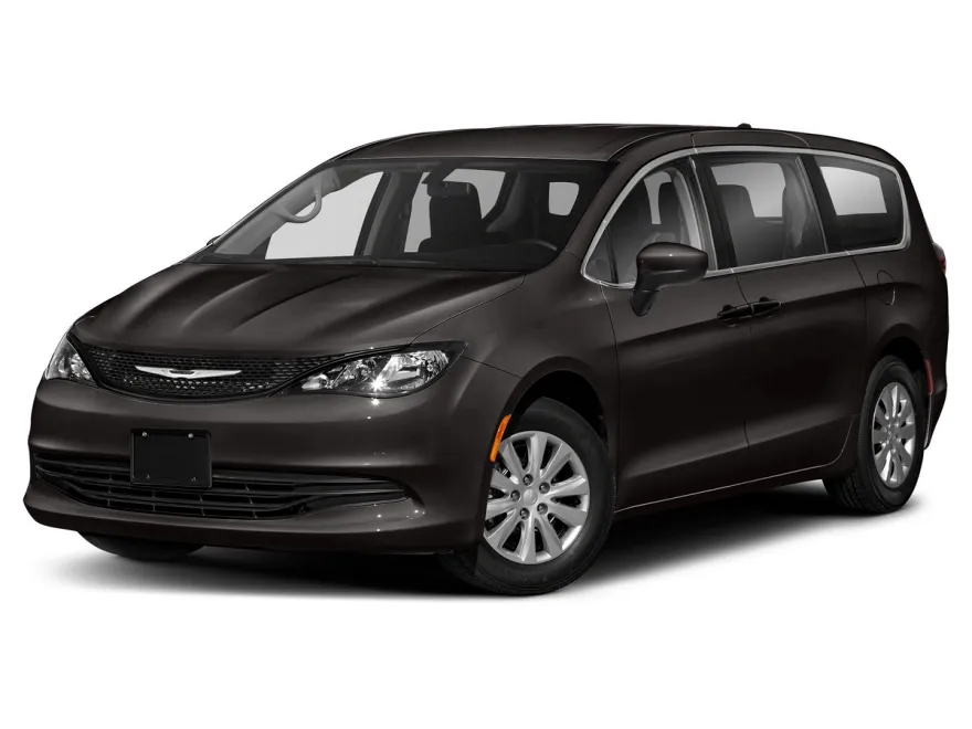 2021 Chrysler Voyager LXi photo 1