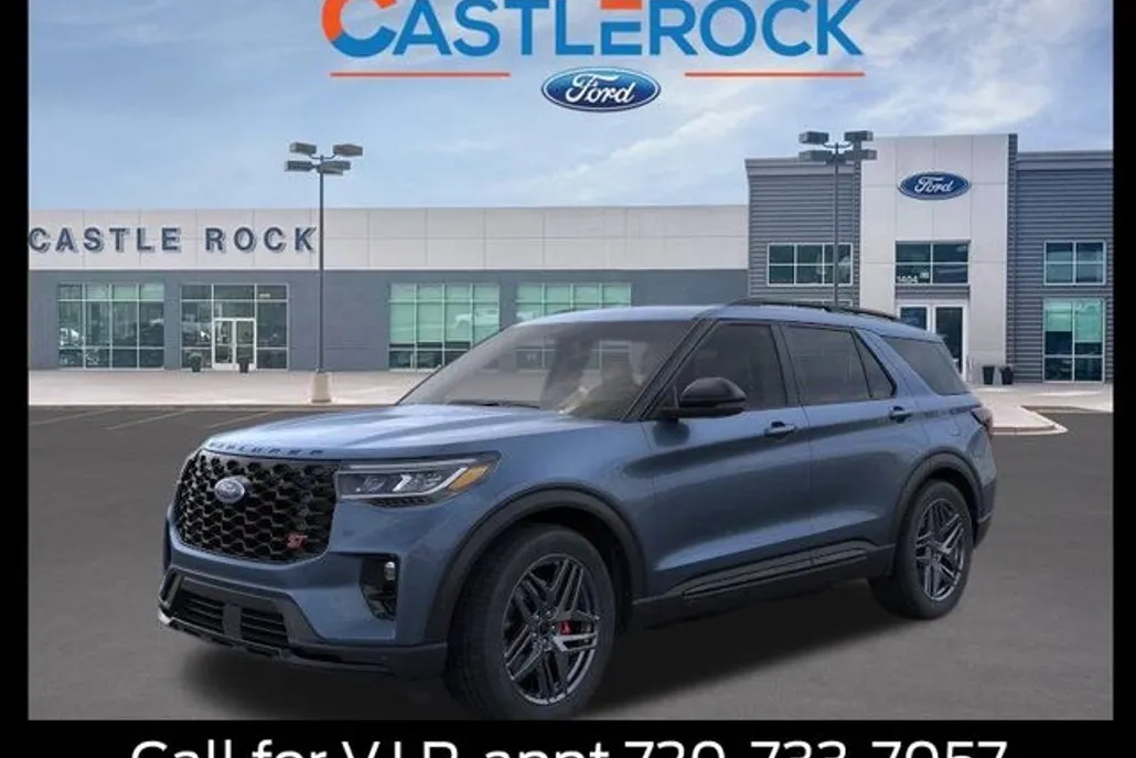 2025 Ford Explorer ST photo 1