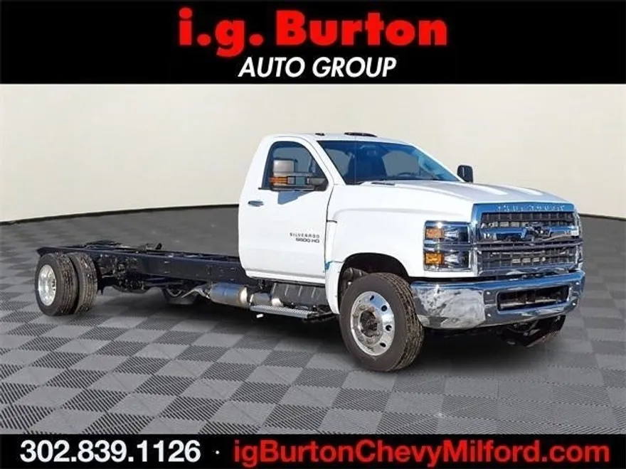 2024 Chevrolet Silverado 6500HD Work Truck photo 1