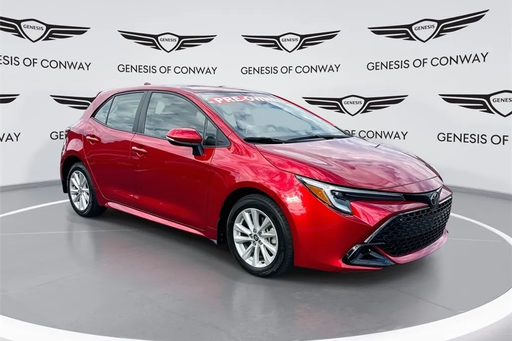 2024 Toyota Corolla SE photo 1