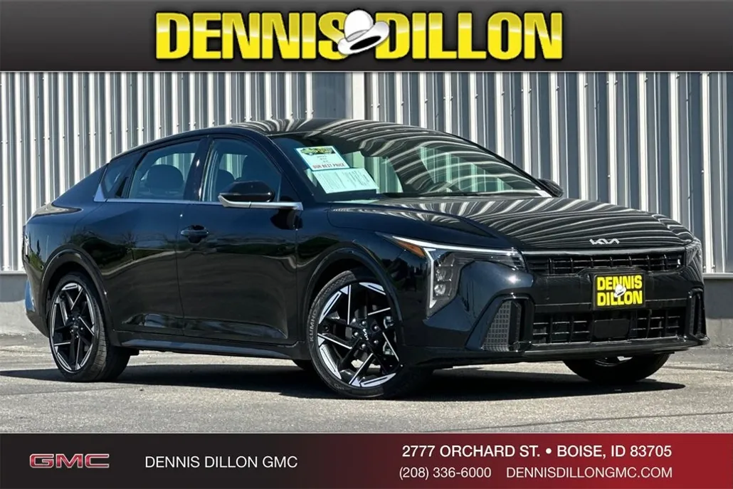 2025 Kia K4 GT-Line photo 1