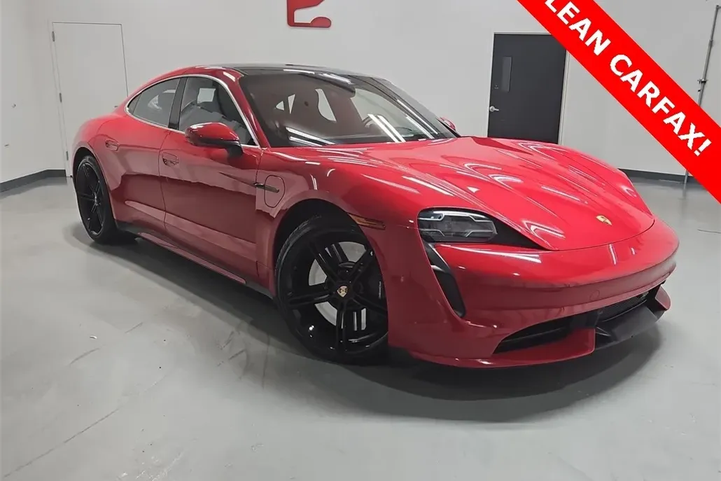 2020 Porsche Taycan Turbo photo 1
