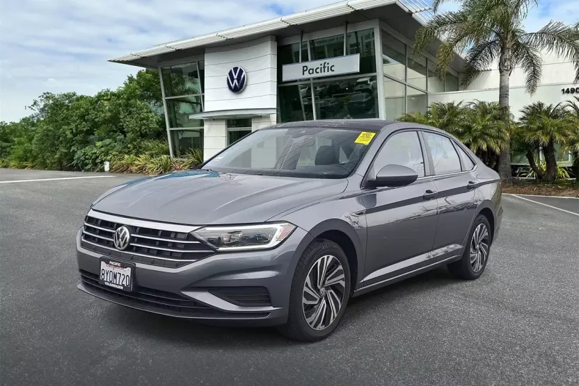 2021 Volkswagen Jetta SEL photo 1