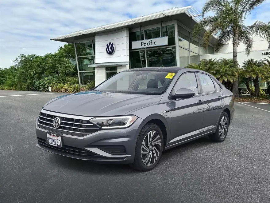 2021 Volkswagen Jetta SEL photo 1