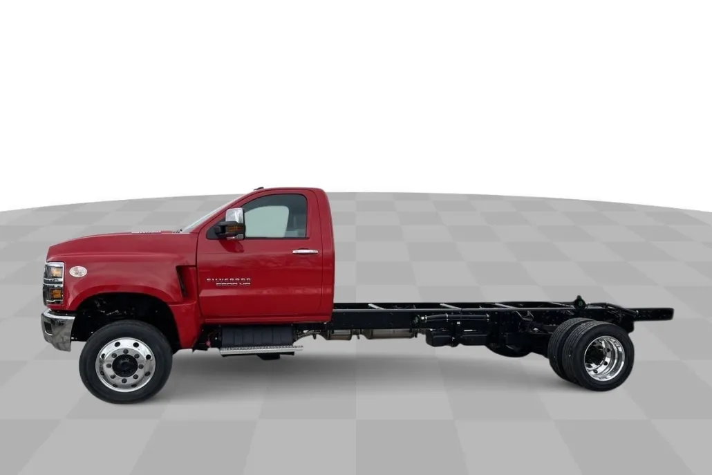 2024 Chevrolet Silverado 5500HD Work Truck photo 1