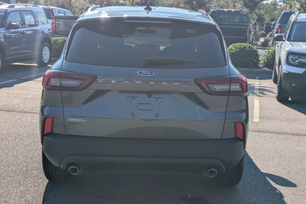 2025 Ford Escape ST-Line photo 1