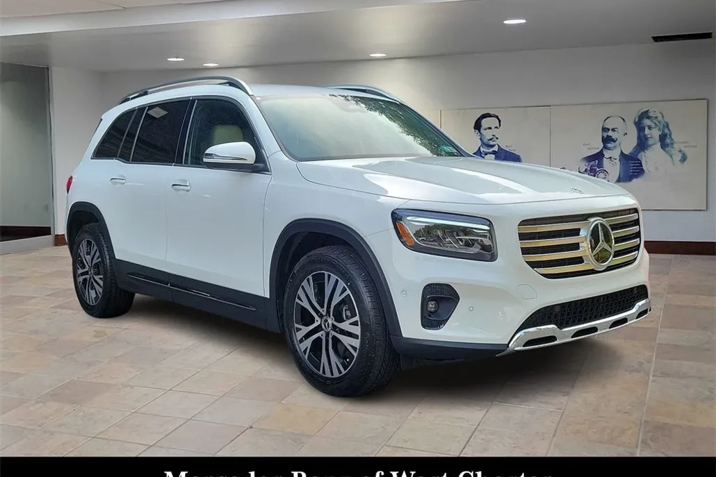 2024 Mercedes Benz GLB 250 photo 1