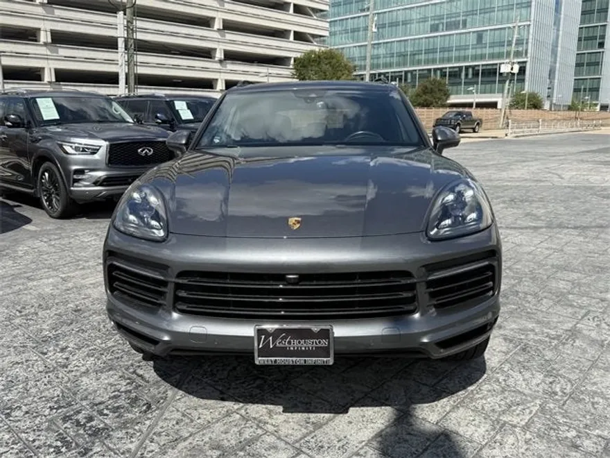 2021 Porsche Cayenne Base photo 1