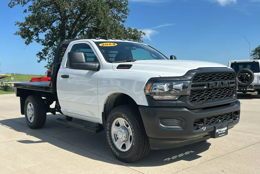 2024 Ram 3500 Tradesman photo 1