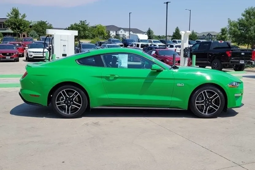 2019 Ford Mustang GT photo 1
