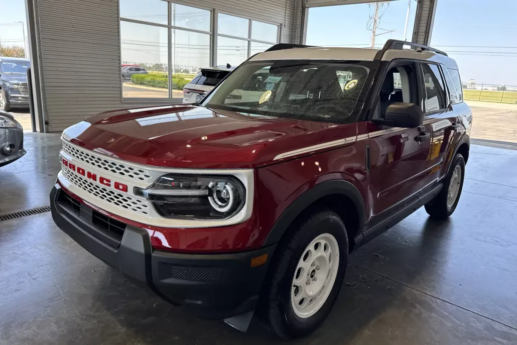 2025 Ford Bronco Sport Heritage photo 1