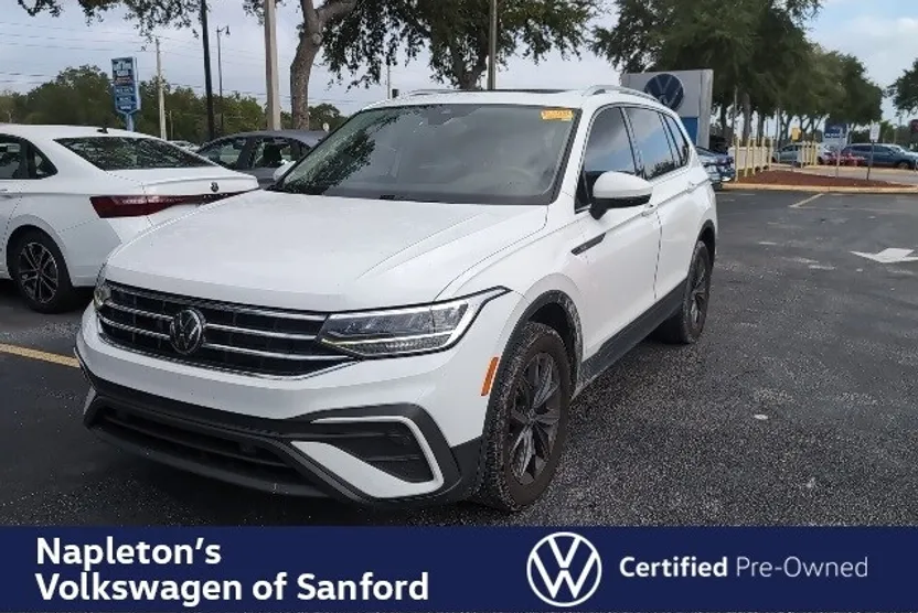 2022 Volkswagen Tiguan SE photo 1
