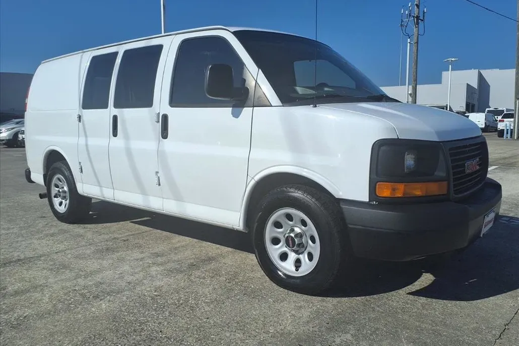 2014 Gmc Savana 1500 Cargo photo 1