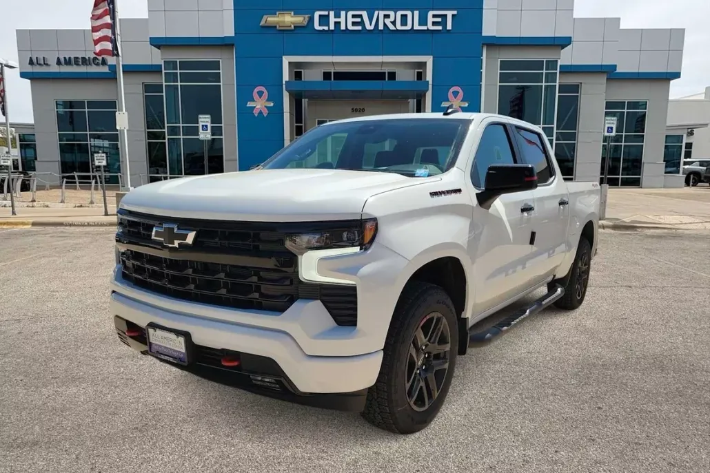 2026 Chevrolet Silverado 1500 RST photo 1