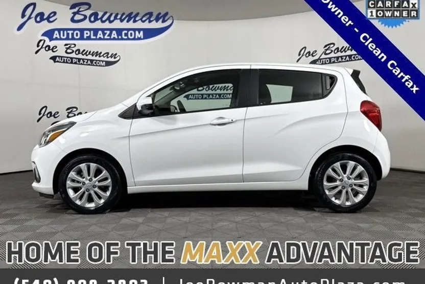 2017 Chevrolet Spark 1LT LT photo 1