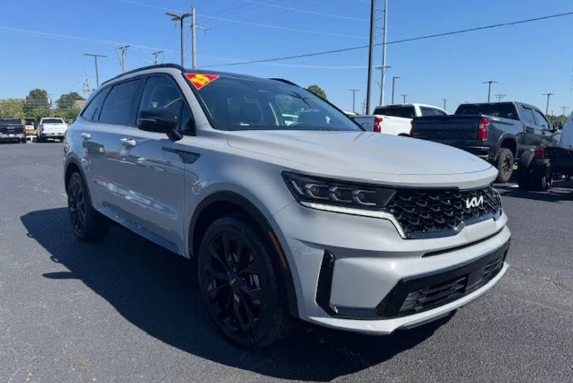 2023 Kia Sorento SX photo 1