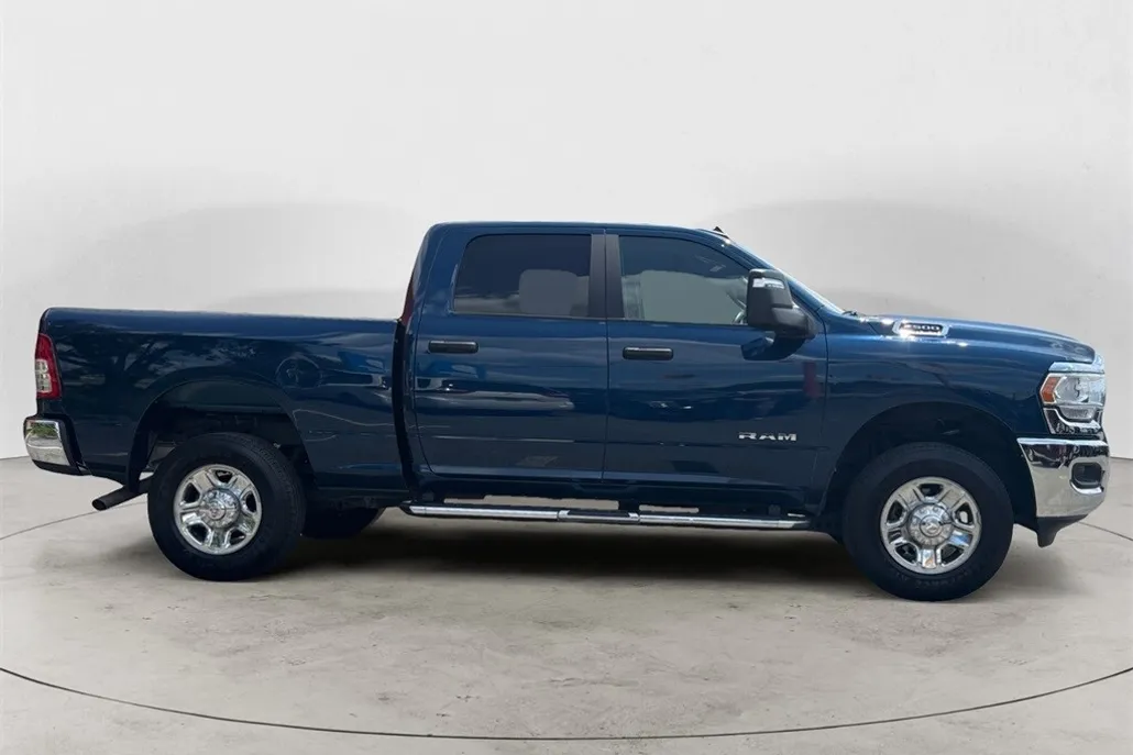 2024 Ram 2500 Big Horn photo 1