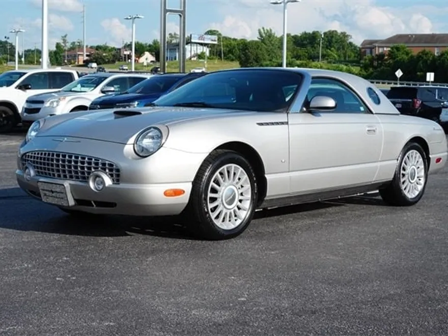 2004 Ford Thunderbird photo 1