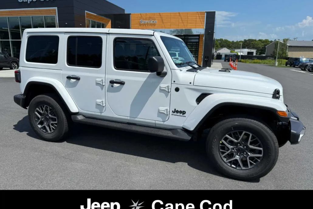 2025 Jeep Wrangler Sahara photo 1