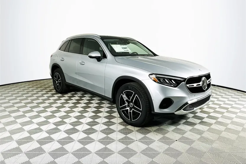 2026 Mercedes Benz GLC 300 4MATIC photo 1