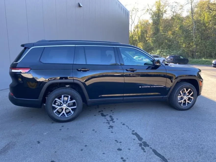2025 Jeep Grand Cherokee Limited photo 1