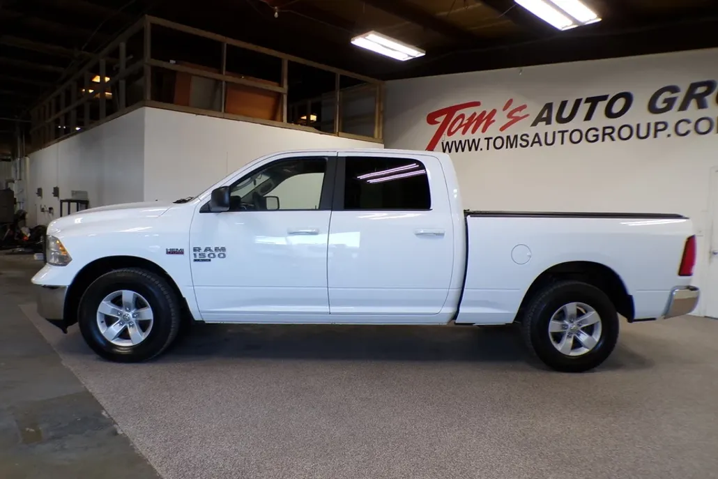 2019 Ram 1500 Classic SLT photo 1