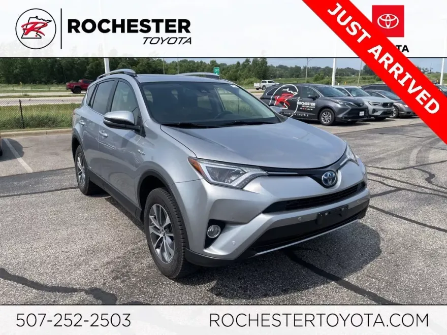 2018 Toyota RAV4 Hybrid XLE photo 1
