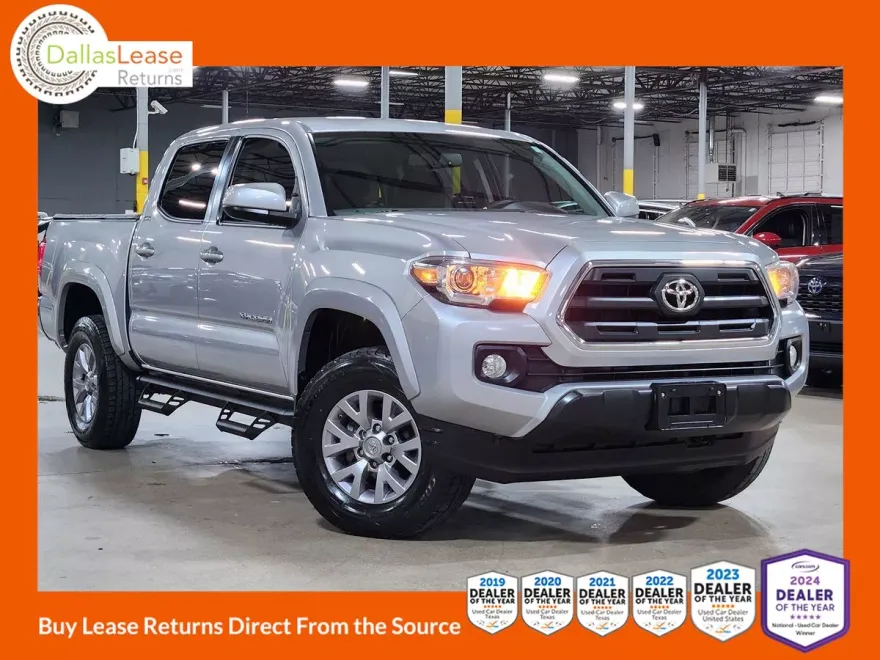 2017 Toyota Tacoma SR5 photo 1