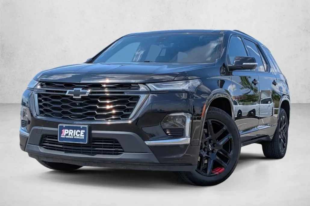 2023 Chevrolet Traverse Premier photo 1
