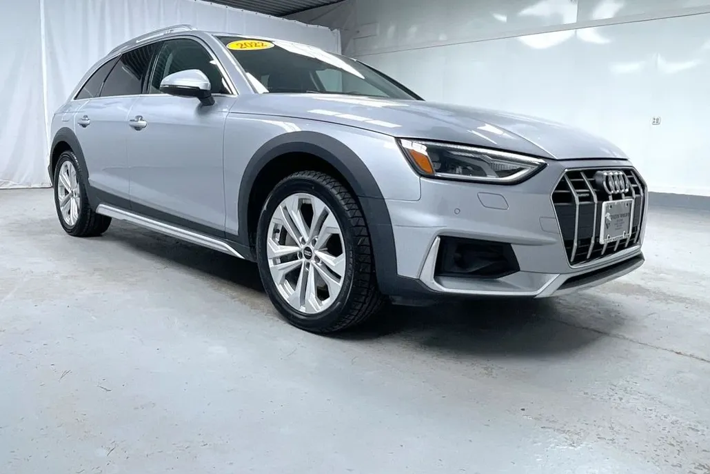 2022 Audi A4 Allroad 45 Premium photo 1