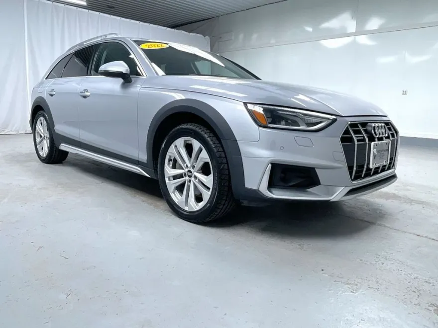 2022 Audi A4 Allroad 45 Premium photo 1