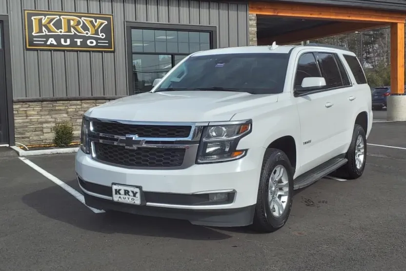 2019 Chevrolet Tahoe LT photo 1