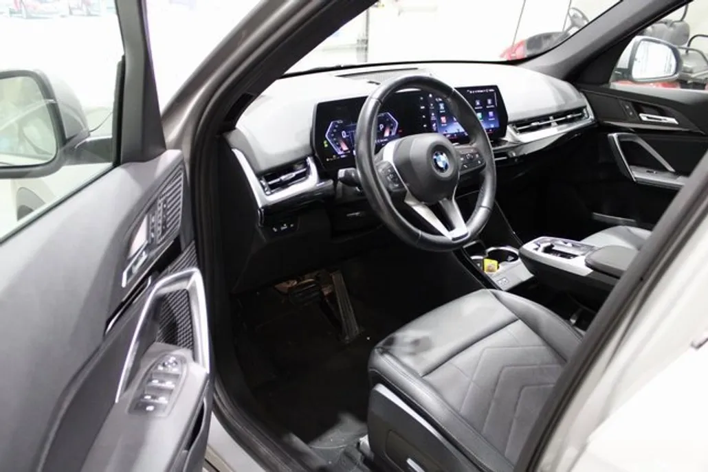 2023 Bmw X1 XDrive28i photo 1