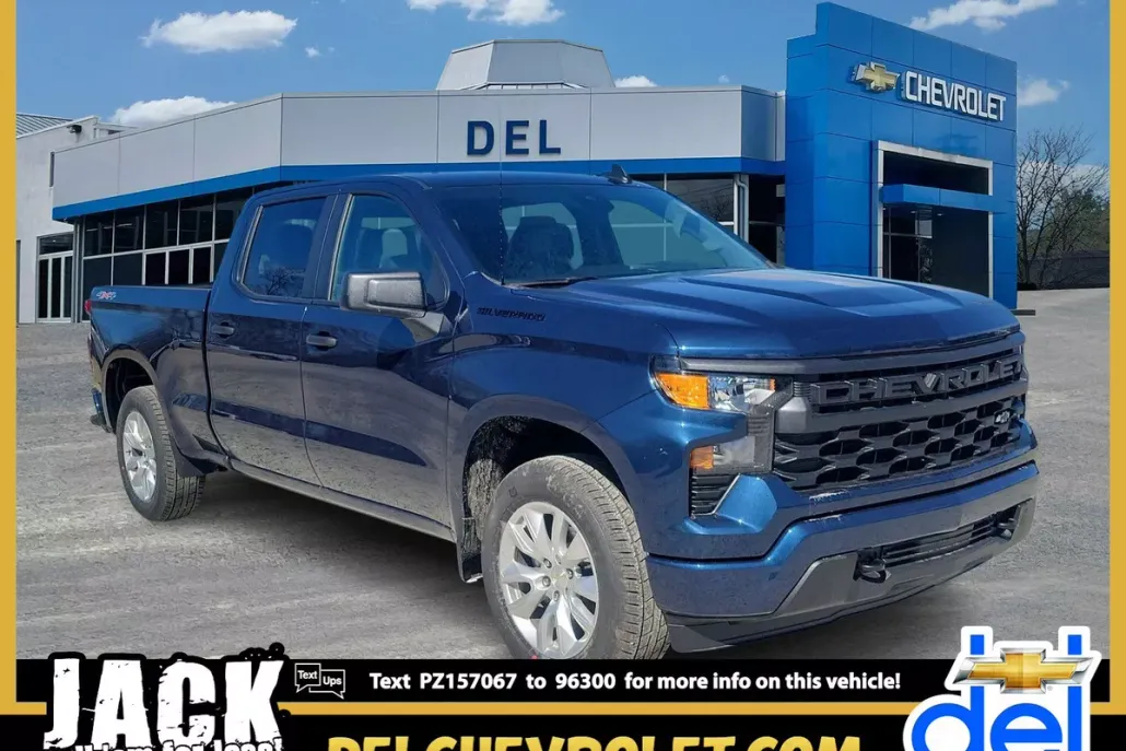 2023 Chevrolet Silverado 1500 Custom photo 1