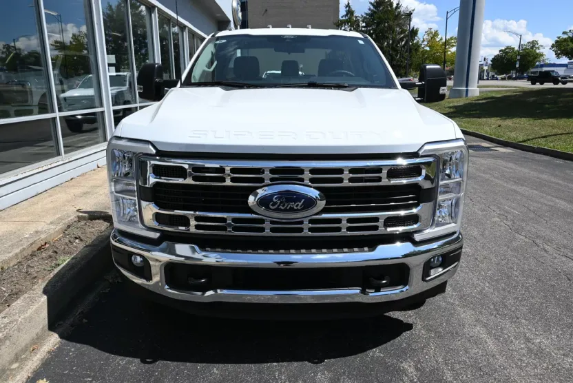 2026 Ford F-350 XL photo 1