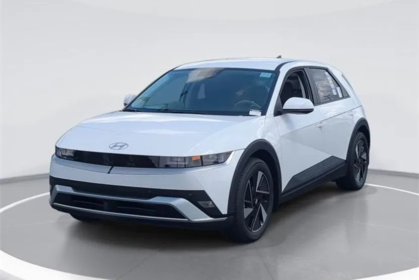 2025 Hyundai Ioniq 5 SE photo 1