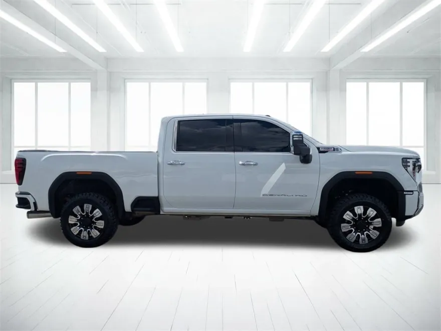 2024 Gmc Sierra 2500 HD Denali photo 1