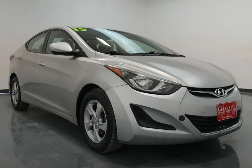 2015 Hyundai Elantra SE photo 1