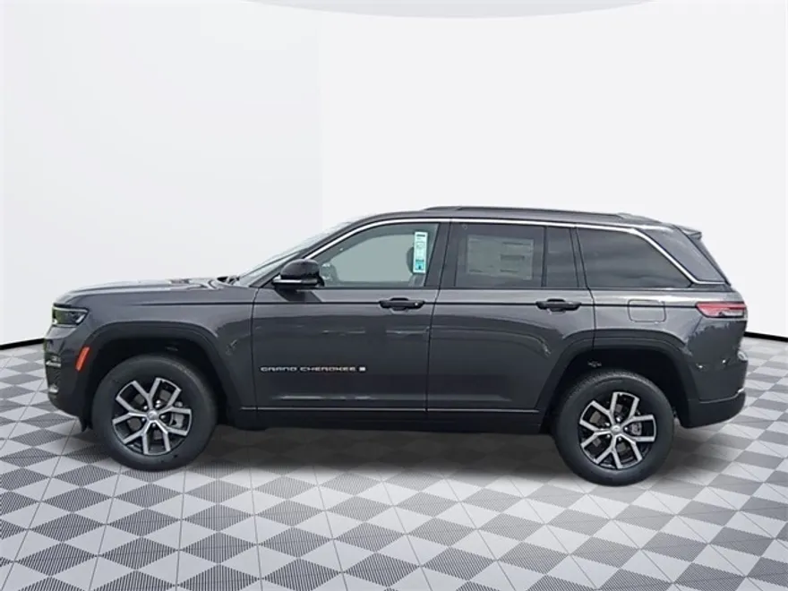 2025 Jeep Grand Cherokee Limited photo 1